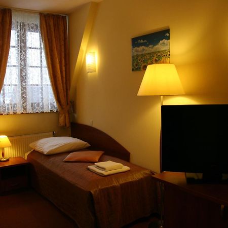 Hotel Karolinka Gogolin Room photo