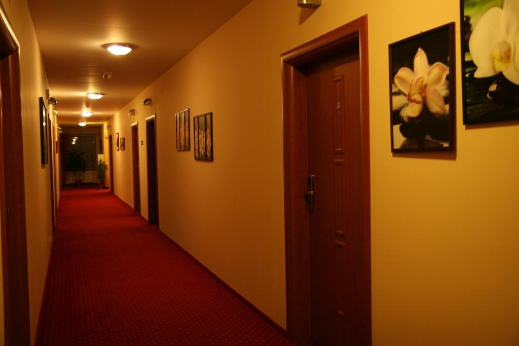 Hotel Karolinka Gogolin Exterior photo