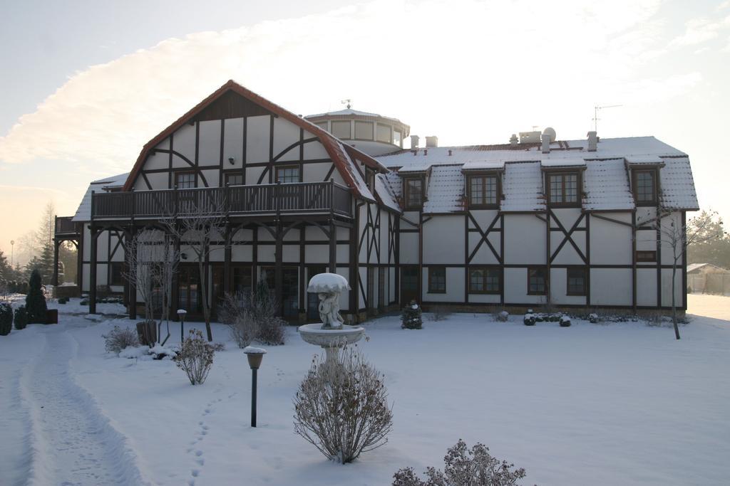 Hotel Karolinka Gogolin Exterior photo